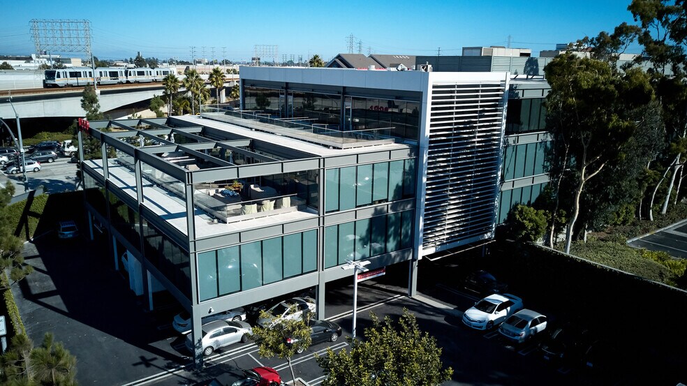 More Photos Of 1888 Rosecrans Ave, Manhattan Beach Office For Lease