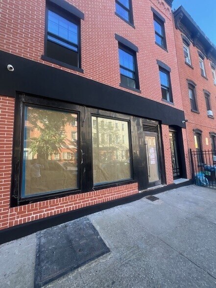 Primary Photo Of 200 Meserole St, Brooklyn Storefront For Lease