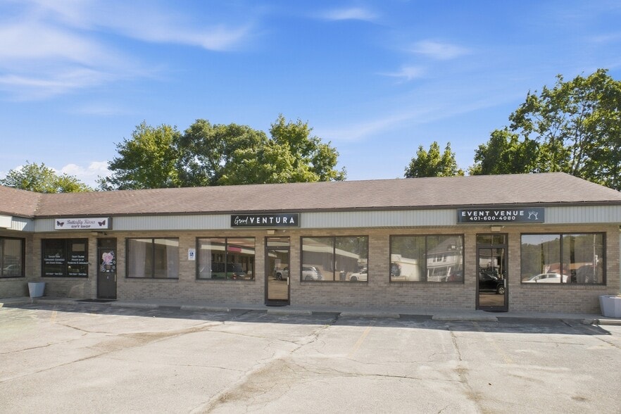 More Photos Of 53 Providence St, West Warwick Restaurant For Sale