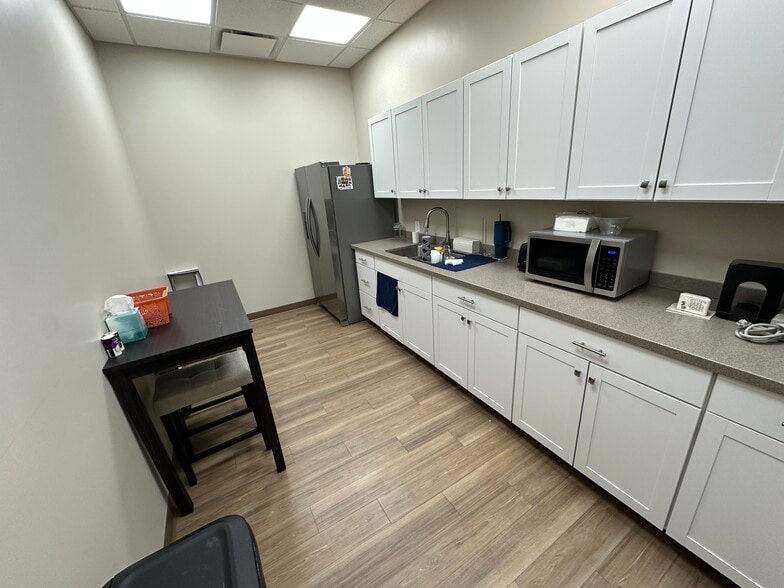 More Photos Of 43 Church St S, Concord Office For Lease