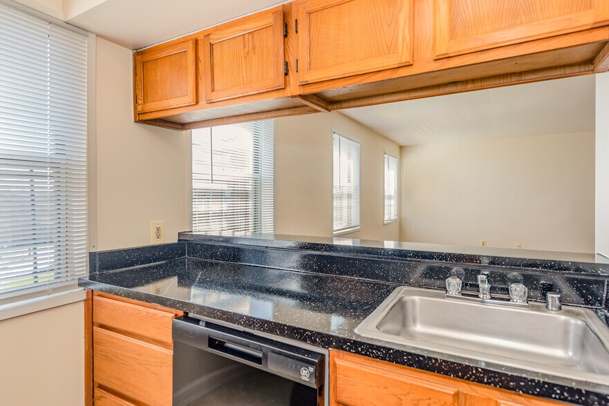 More Photos Of 116 Irvington St SW, Washington Apartments For Sale