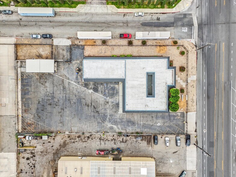 More Photos Of 15384 Arrow Blvd, Fontana Office For Lease