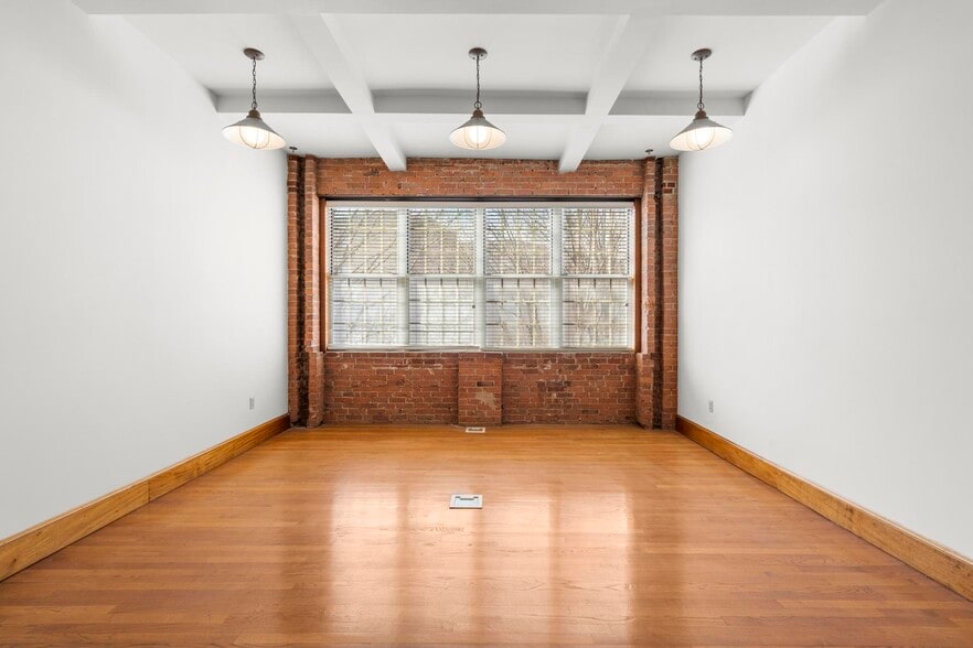 More Photos Of 495 Blake St, New Haven Office For Lease