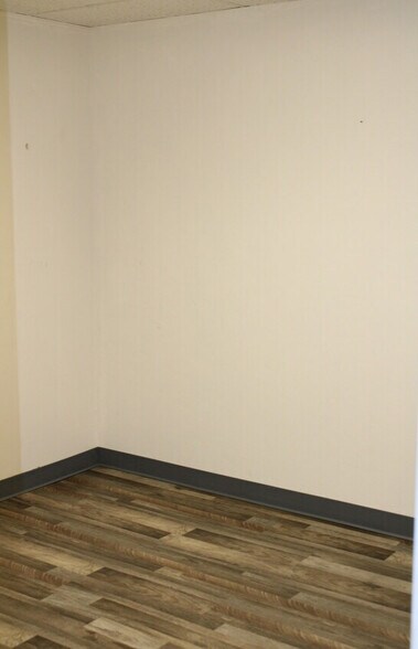 More Photos Of 1286-1296 Addison Ave E, Twin Falls Storefront Retail Office For Lease