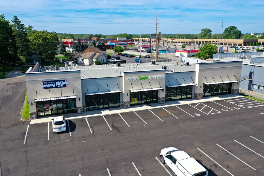 More Photos Of 1406 W 1st St, Springfield Storefront For Lease