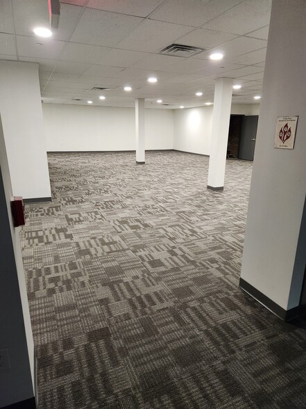 More Photos Of 124-128 Nassau St, Princeton General Retail For Lease