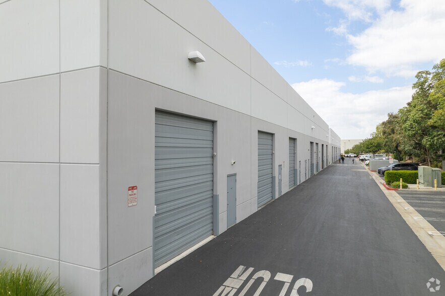 More Photos Of 9927-9931 Muirlands Blvd, Irvine Office For Sale