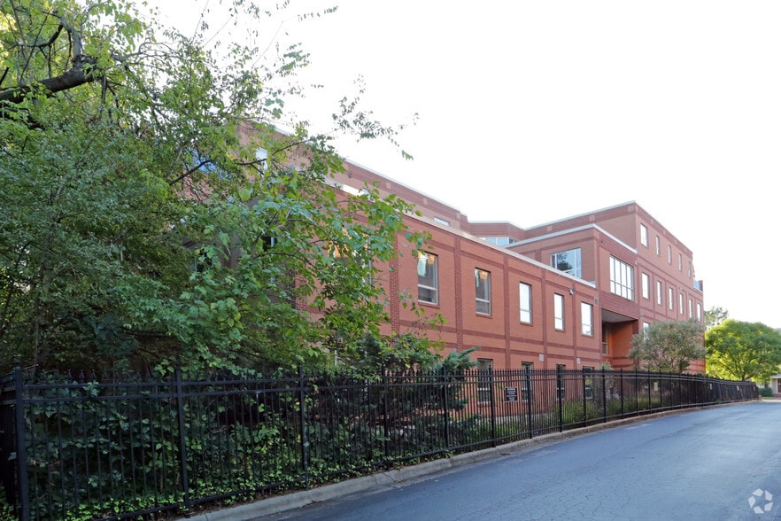 More Photos Of 308 W Rosemary St, Chapel Hill Office For Lease