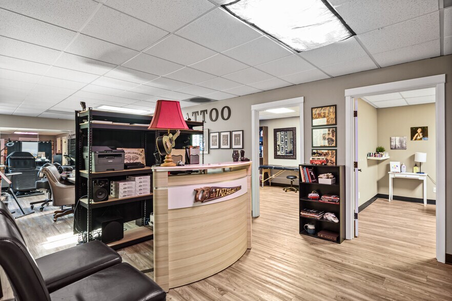 More Photos Of 320 N Main St, Prineville Storefront Retail Office For Sale