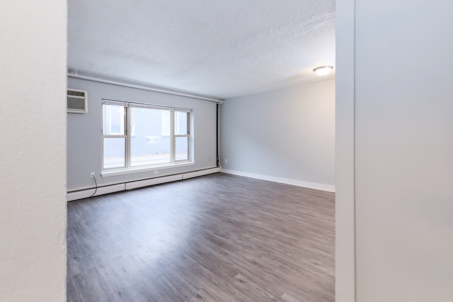 More Photos Of 2110 S Park Ave, Minneapolis Apartments For Sale