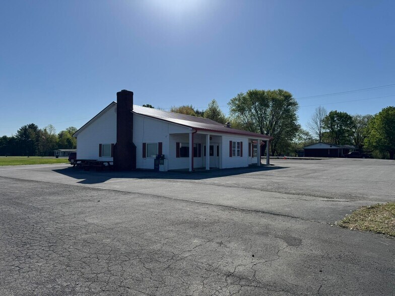 More Photos Of 4152 Hwy 76, Russell Springs Restaurant For Sale