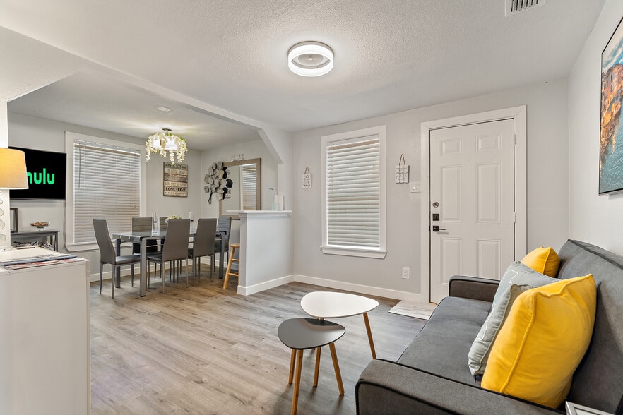 More Photos Of 2308 Britton Dr, Dallas Apartments For Sale