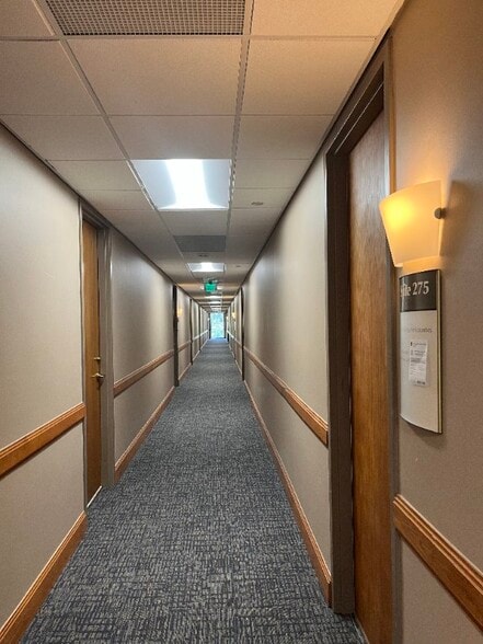 More Photos Of 5555 Peachtree Dunwoody Rd NE, Atlanta Medical For Lease