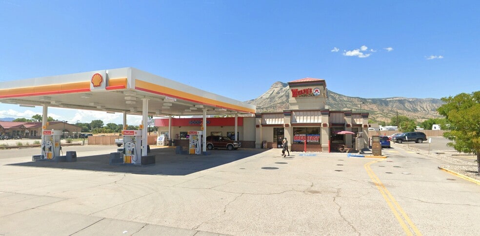 More Photos Of 201 Columbine Ct, Parachute Service Station For Sale