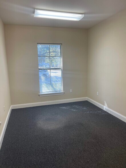 More Photos Of 2798 O'Neal Ln, Baton Rouge Office For Lease