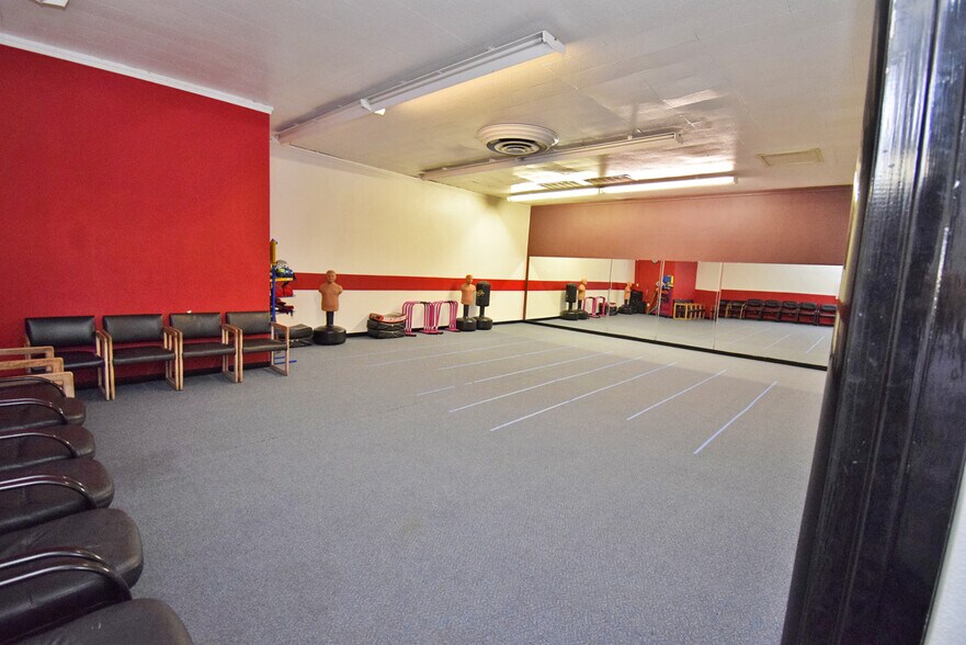 More Photos Of 2005-2009 Central Ave, Ceres Freestanding For Sale