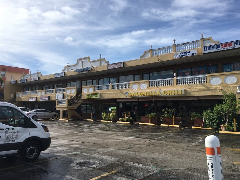 More Photos Of 6890 W Flagler St, Miami Storefront Retail Office For Lease