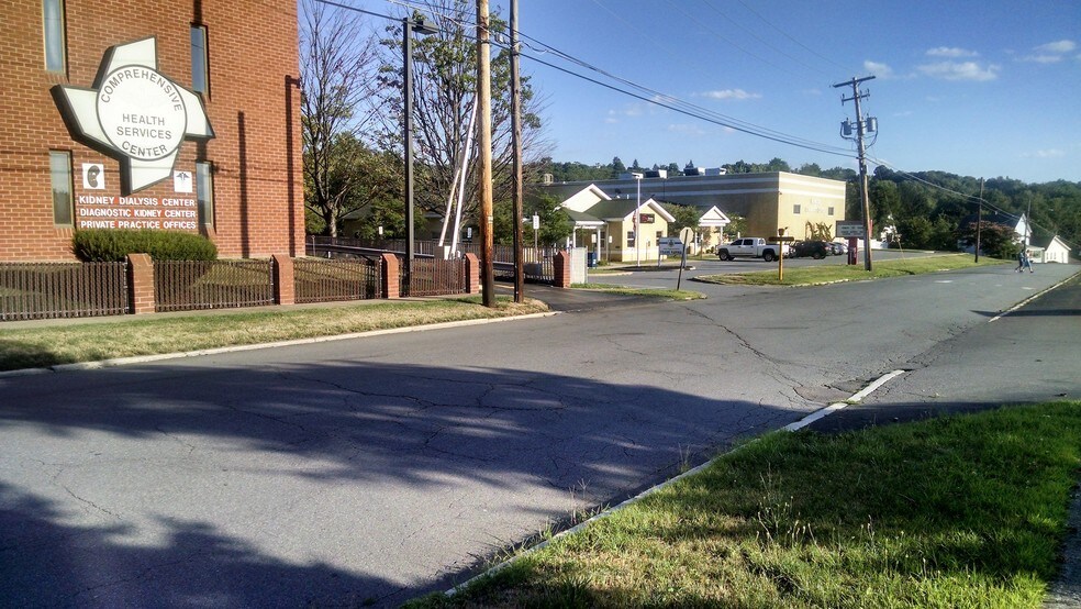 More Photos Of 1416 Monroe Ave, Dunmore Medical For Sale