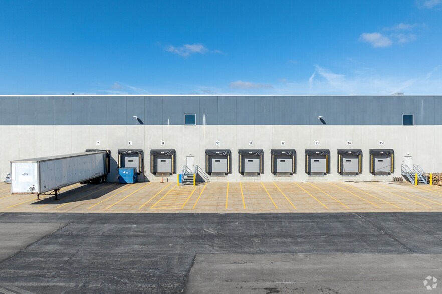 More Photos Of 6279 Hudson Crossing Pky, Hudson Warehouse For Lease