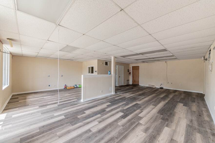 More Photos Of 1006 West Ave, San Antonio Freestanding For Sale
