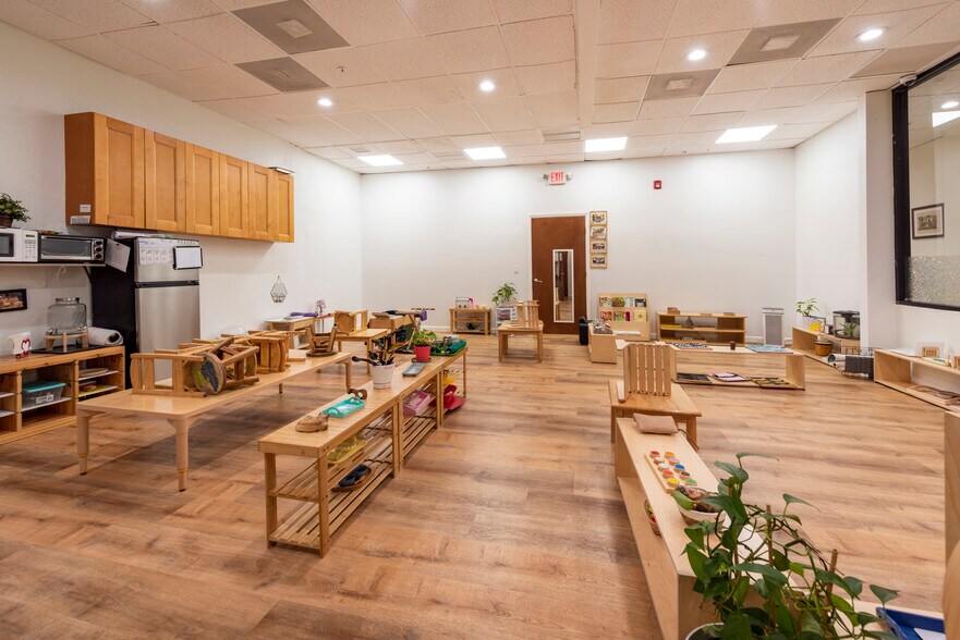 More Photos Of 8201 W Mcnab Rd, Tamarac General Retail For Sale