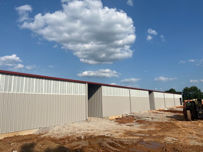 More Photos Of 578 Kelly Rd, Bowling Green Manufacturing For Sale