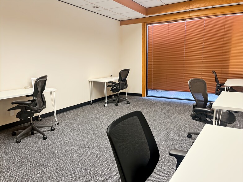 More Photos Of 131 Stony Cir, Santa Rosa Coworking Space