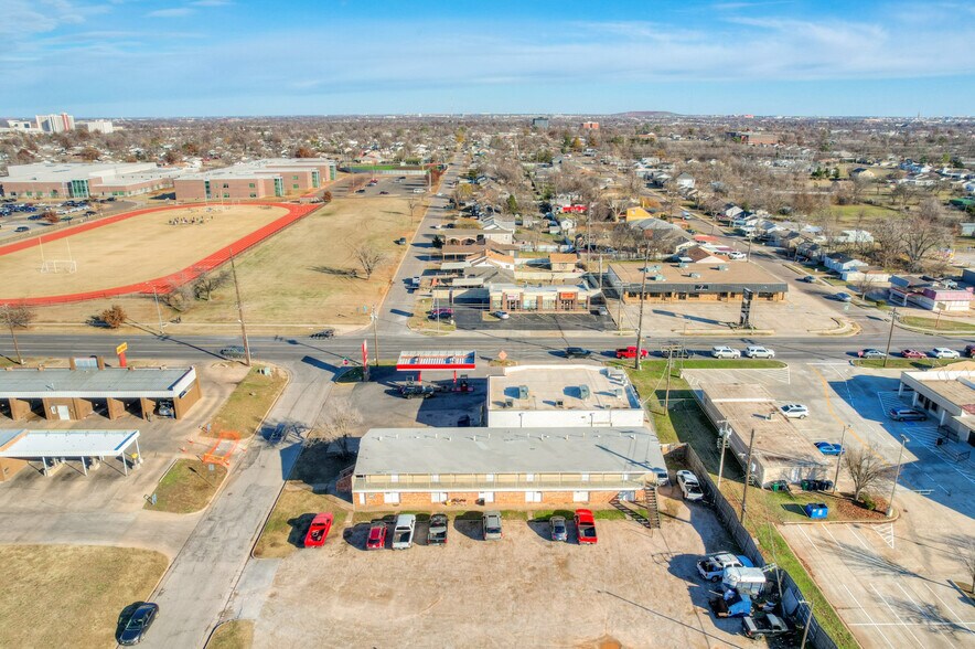 More Photos Of 2108 SW 51st St, Oklahoma City Apartments For Sale