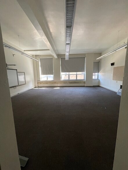 More Photos Of 225 E North St, Butler Schools For Sale