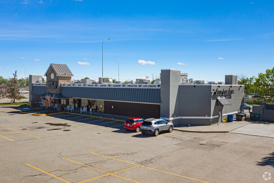 More Photos Of 495 36 St NE, Calgary Storefront Retail Office For Lease