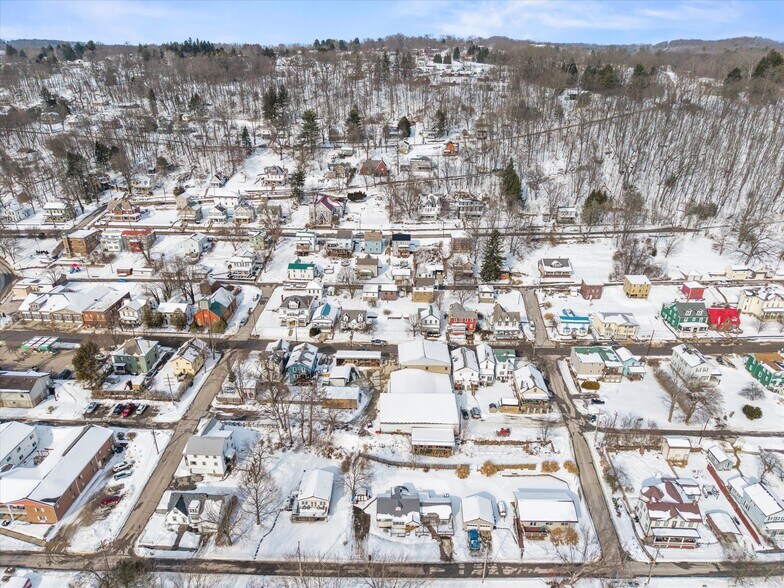 More Photos Of 309 Main St, Emlenton General Retail For Sale