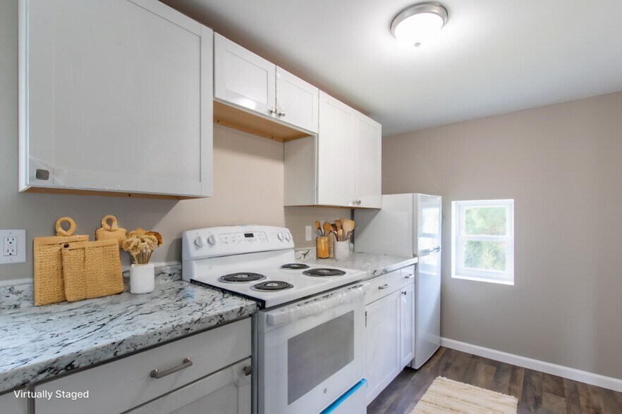 More Photos Of 2412-2416 Bradley St, Bristol Apartments For Sale