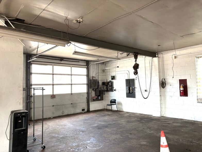 More Photos Of 27 Brooks Ave, Morrisville Service For Sale