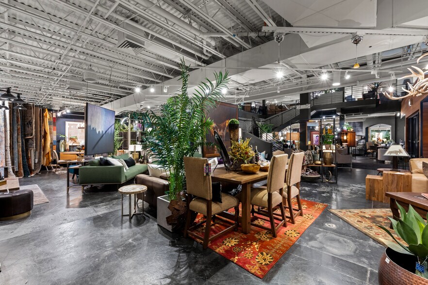 More Photos Of 475 S Broadway St, Denver Freestanding For Sale