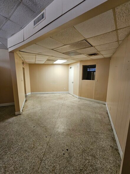 More Photos Of 8300 Homestead Rd, Houston Medical For Sale