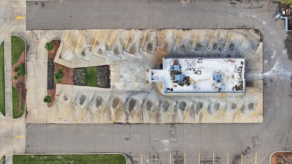 More Photos Of 1900 E County Line Rd, Ridgeland Fast Food For Sale