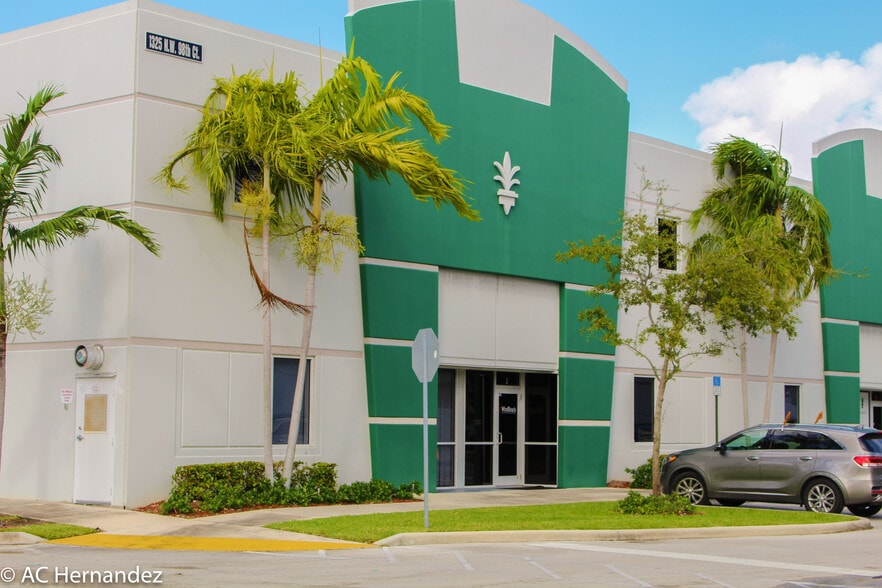 More Photos Of 1325 NW 98th Ct, Doral Warehouse For Sale