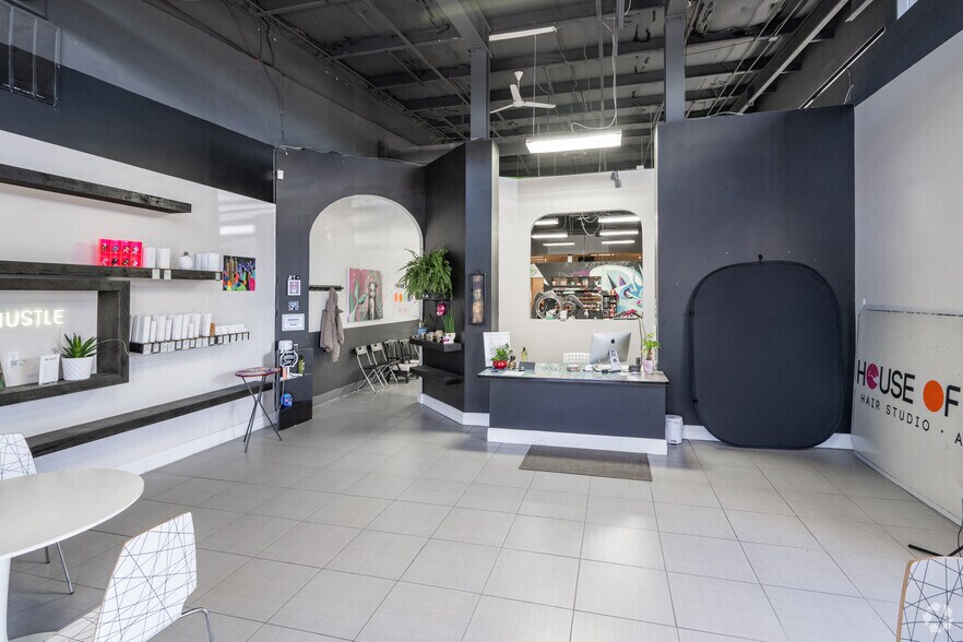 More Photos Of 750 Garden Of The Gods Rd, Colorado Springs Storefront For Lease