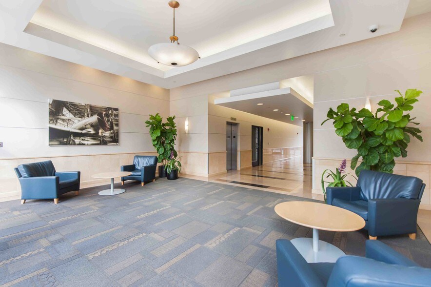 More Photos Of 2550 N Hollywood Way, Burbank Office For Lease