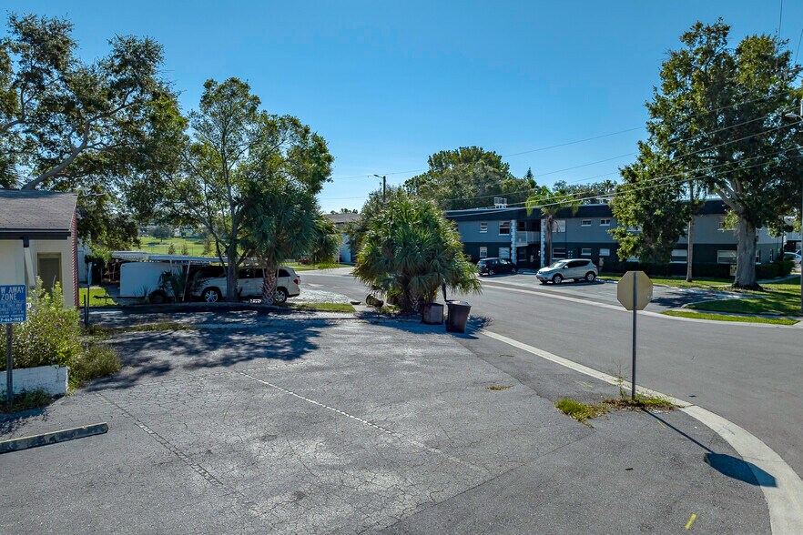 More Photos Of 219 Betty Ln, Clearwater Office Residential For Sale