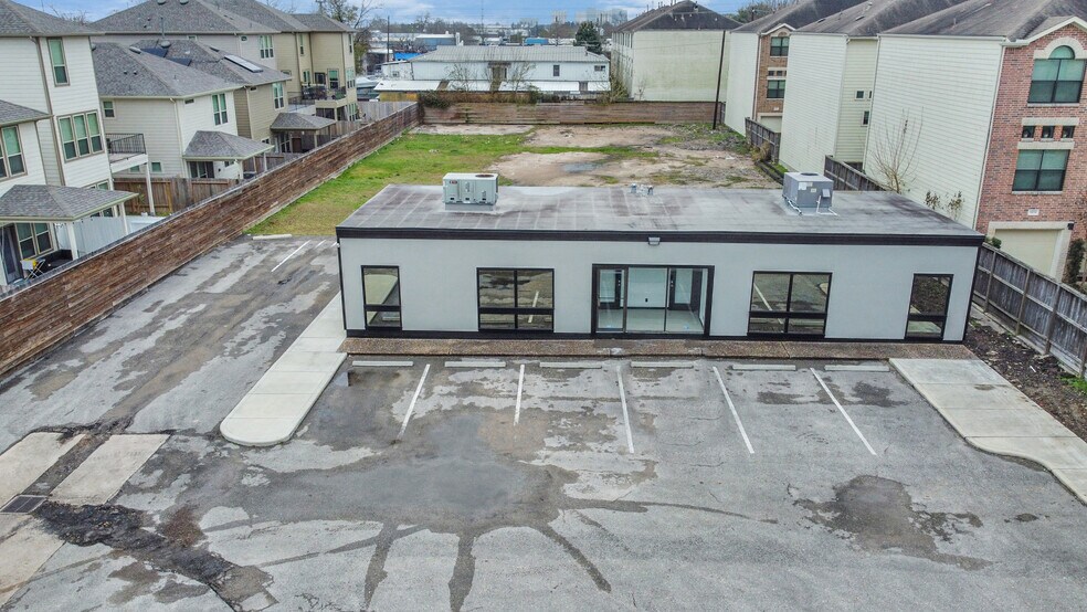 More Photos Of 8703 Meadowcroft Dr, Houston Medical For Lease