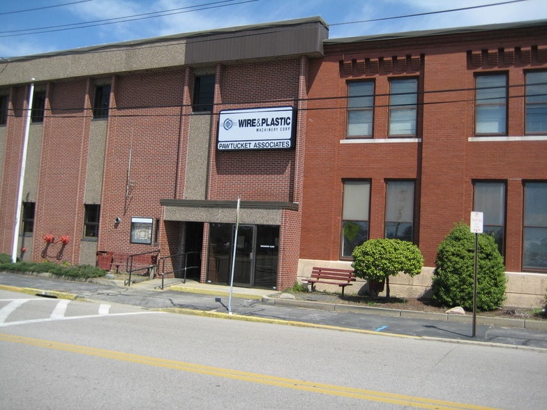 More Photos Of 95 Grand Ave, Pawtucket Manufacturing For Lease
