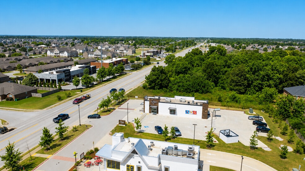 More Photos Of 1520 E Centerton Blvd, Bentonville Freestanding For Lease