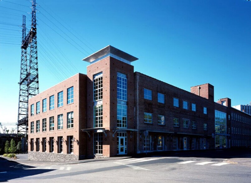More Photos Of 18-24 Marshall St, Norwalk Office For Lease
