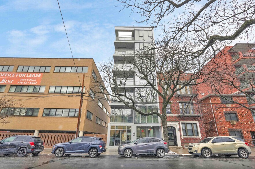 More Photos Of 2309 Broadway, Astoria Apartments For Lease