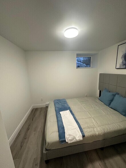 More Photos Of 66 Wellington St S, Hamilton Apartments For Sale