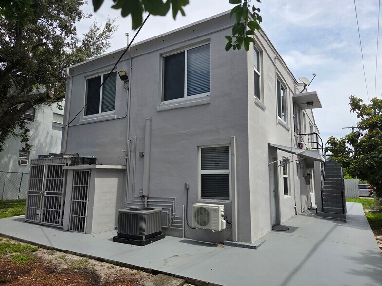 More Photos Of 120 SW 20th Ave, Miami Apartments For Sale