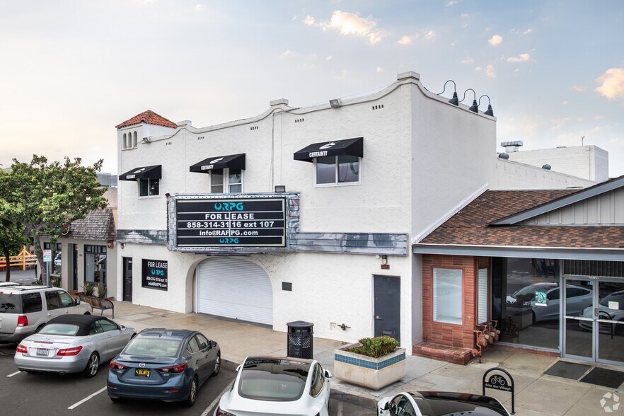 More Photos Of 2808-22 State St, Carlsbad Movie Theatre For Sale