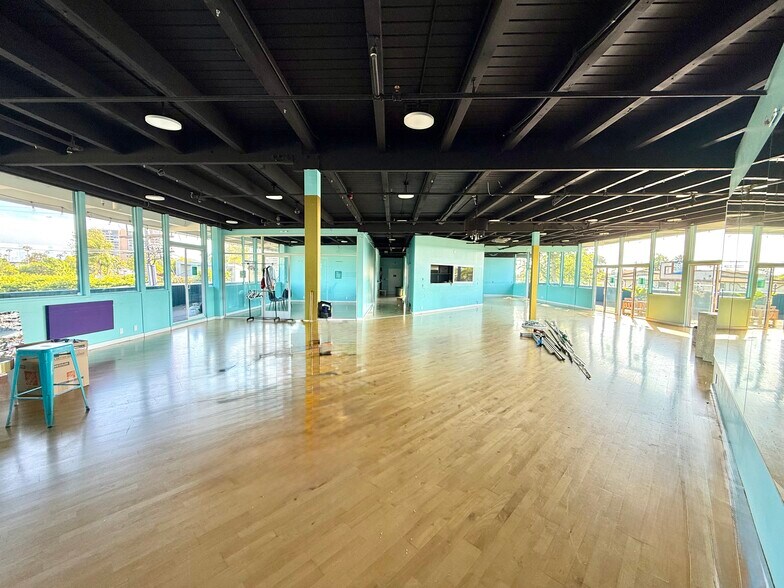 More Photos Of 2929 Washington Blvd, Marina del Rey Loft Creative Space For Lease