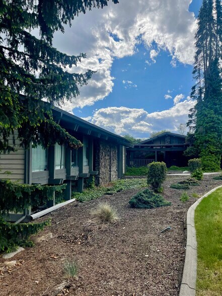 More Photos Of 909 N Pines Rd, Spokane Valley Office For Lease